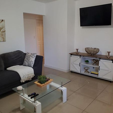 Sophisticated Dania Beach Suites Near The Beach Esterno foto