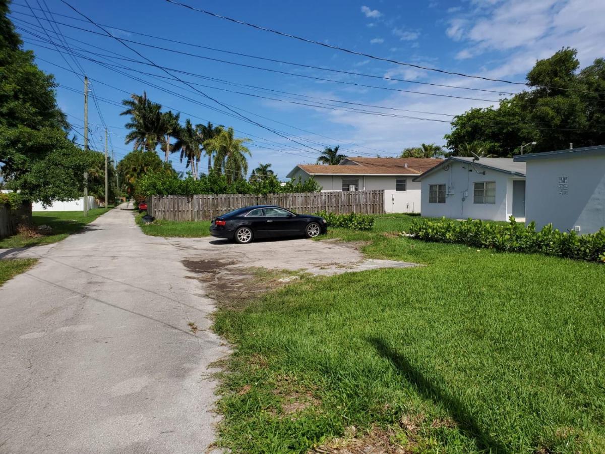Sophisticated Dania Beach Suites Near The Beach Esterno foto