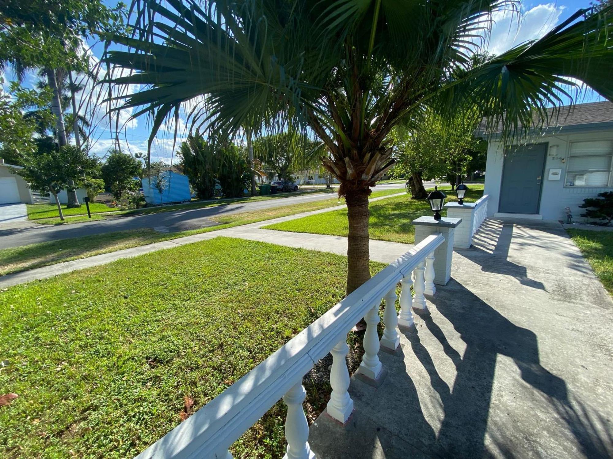 Sophisticated Dania Beach Suites Near The Beach Esterno foto